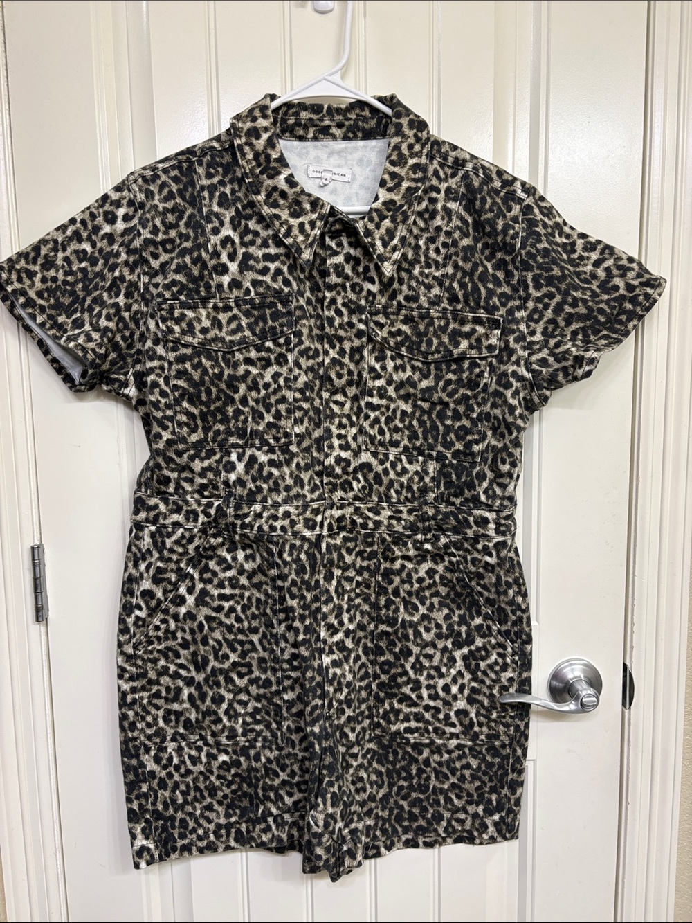 Good American Fit for Success Leopard Print Short-Sleeve Romper in Black & Cream